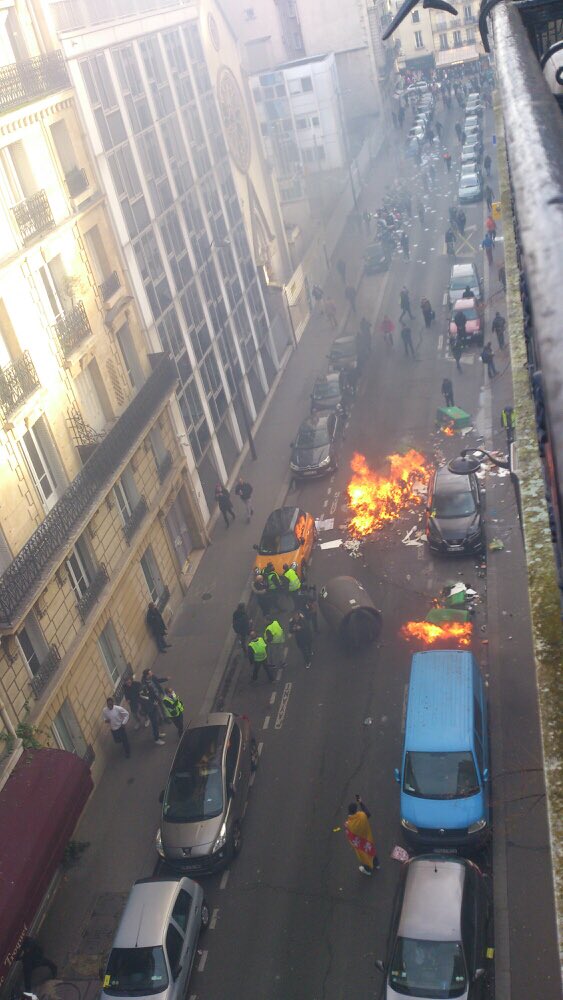 Mairie du 15 (@mairie15) on Twitter photo Bilan désastreux des manifs dans #Paris15 livré aux casseurs sans aucune protection de la <a href="/prefpolice/">Préfecture de Police</a>: commerces saccagés, voitures brûlées, mobilier urbain dégradé habitants abandonnés au milieu des casseurs.Journée noire pour un 15e qui ne semble pas exister pour la <a href="/prefpolice/">Préfecture de Police</a> Bilan désastreux des manifs dans #Paris15 livré aux casseurs sans aucune protection de la <a href="/prefpolice/">Préfecture de Police</a>: commerces saccagés, voitures brûlées, mobilier urbain dégradé habitants abandonnés au milieu des casseurs.Journée noire pour un 15e qui ne semble pas exister pour la <a href="/prefpolice/">Préfecture de Police</a>