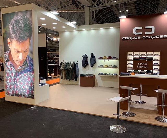 felipec0nde's tweet photo. Cuando tú imagen está en las mejores ferias internacionales de moda... gracias @carloscordobacamisas
#modamasculina #moda #men #moda #estilo #o #carloscordoba #felipekonde hombre #pariencia #menstyle #homem #modafeminina #modelo #estilomasculino #mensfa… https://t.co/5yJUBq27xn https://t.co/EIUwpER0jI