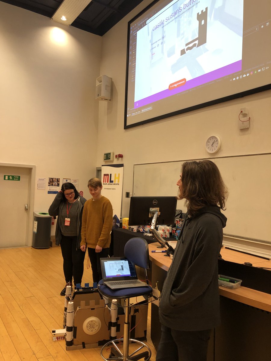 hacksurrey's tweet photo. Demo time! #HackSurreyMk2 https://t.co/wKVb6MtMBi