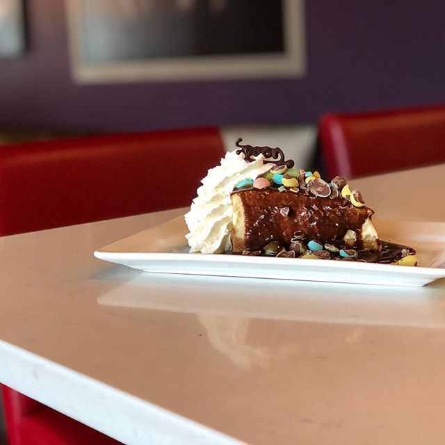 One of our absolutely favourite dishes at the middle spoon 🥰🥰
From themiddlespoon The mini egg cheesecake! Our kitchen is open until 1am and so is our delivery! Order delivery at zpr.io/gss2G zpr.io/gss2q