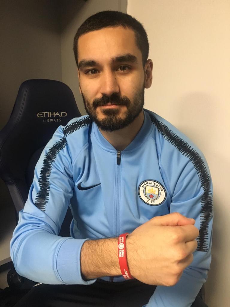 etihad's tweet photo. Our sports family showing their support, by wearing the Special Olympics @WorldGamesAD wristbands.  #MeetTheDetermined @AlNassrFC_EN @ManCity @NYCFC https://t.co/orFUh2adm8