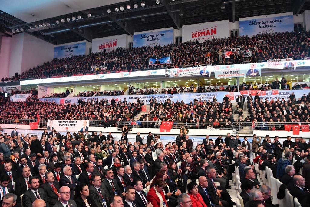 Türkiye yeni bir başlangıca hazırlanıyor. Sosyal Demokrat Belediyeler ile herkesin yüzü gülecek. Bugün Ankara’da tüm belediye başkan adaylarımızın katıldığı törende Genel Başkanımız Sayın Kemal Kılıçdaroğlu seçim bildirgemizi açıkladı.