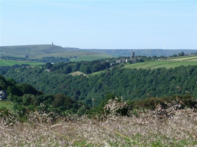 ElmetFarmhouse's tweet photo. #SundayMorning ‘Wonderful stay @ElmetFarmhouse. Views are absolutely stunning. Home-made scones &amp; jam waiting for us. #HardcastleCrags is a must, as is #Haworth. Lovely restful week, looking forward to coming back.' https://t.co/7jn9nGltkF #hebdenbridge #halftterm #yorkshiredales https://t.co/IRREpoG2a3