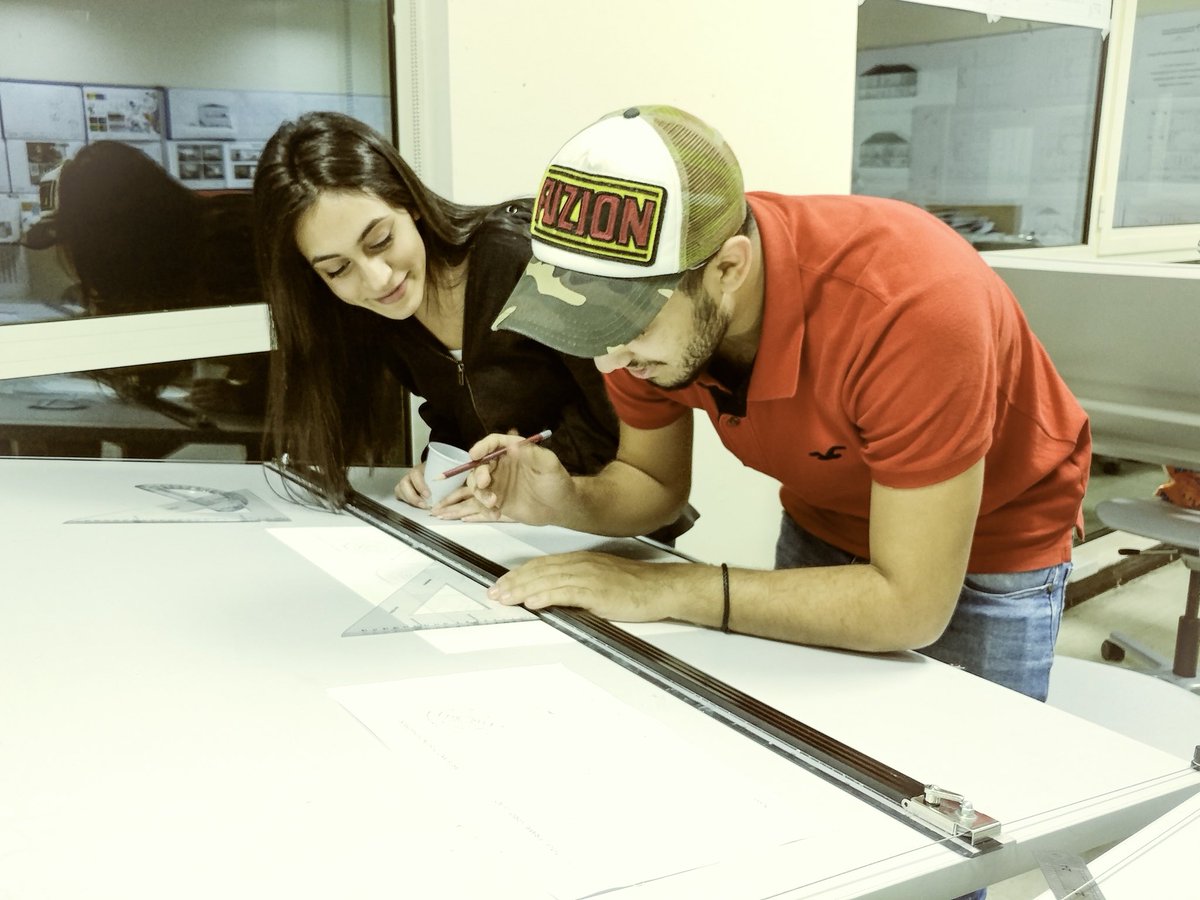 Aue On Twitter Interior Design Students Are Getting Acquainted With Their Drafting Tools The Collaborative Spirits Among Students Helps Overcome The Complexity Of Polygonal Shapes They Must Draw At The Initial Phase