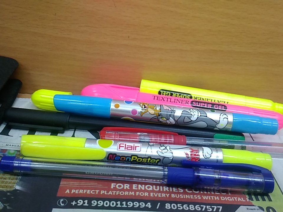 mechvipul's tweet photo. A small solutions together can solve the big problems
Pen companies like #flair #reylonds #cello for maximizing profits inducted humongous #usenthrow plastic pens, markers instead of pens having refiling arrangements generates tonnes of #plastics.
@deespeak
Not all use it to max https://t.co/B5F7EpjBq8
