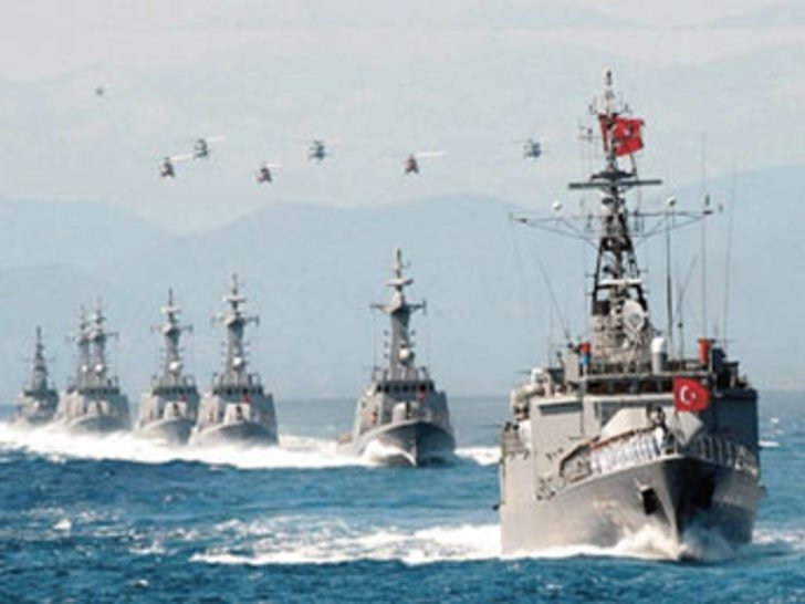 MilitaryTurk's tweet photo. @chaffeeste @ozcannatmaca @USNavy @flynavy https://t.co/RHddu6z1OC
