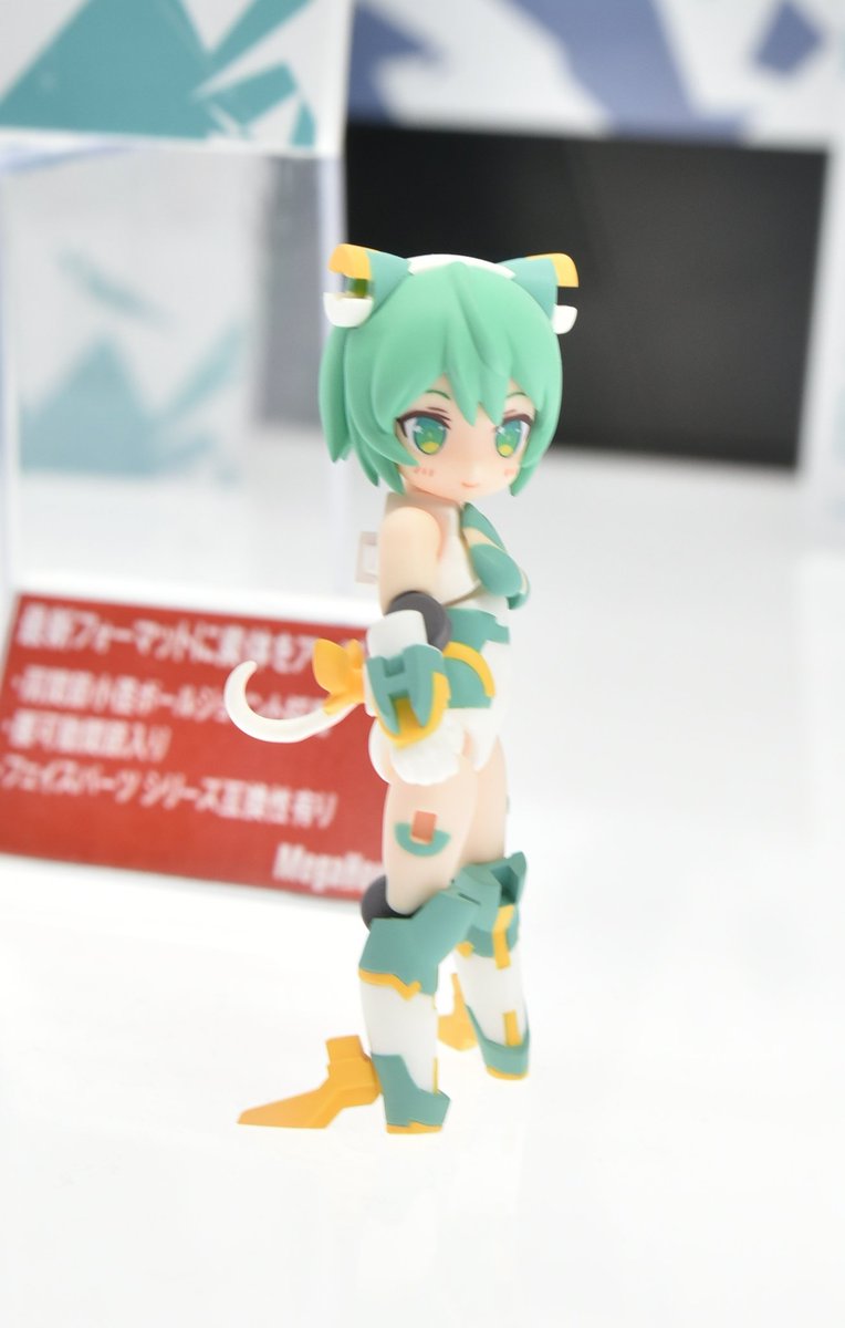 usausashige's tweet photo. 一眼レフで撮影したシルフィーⅡ。ちんまいかわいい。
#デスクトップアーミー
#ワンフェス
#wf2019冬w https://t.co/nvWbrzjXz4