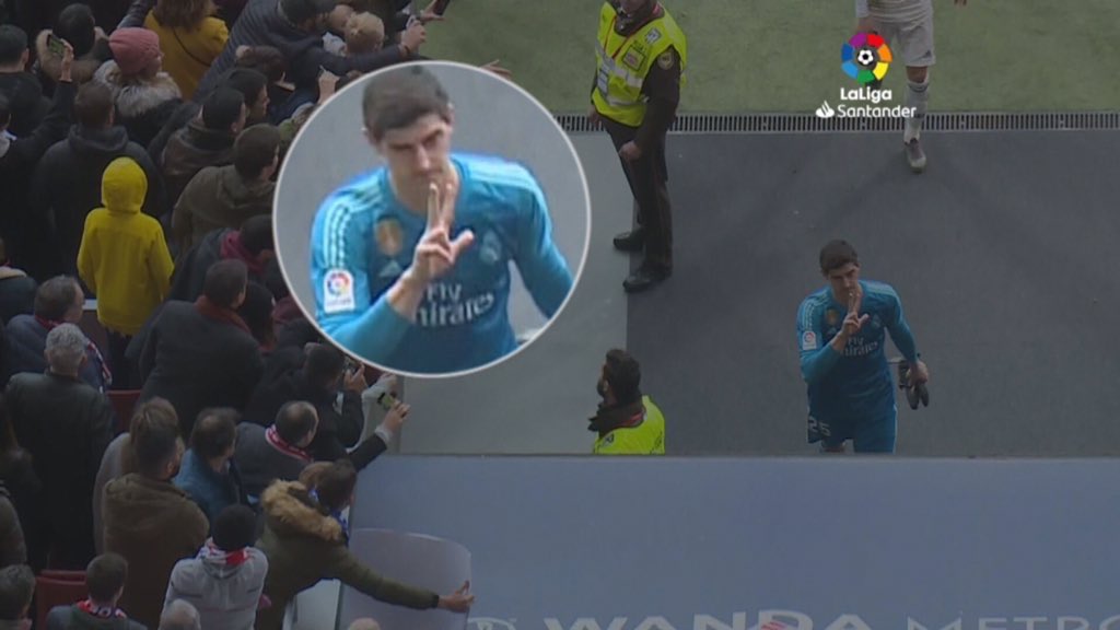 DavidSH47's tweet photo. El tiene placa en el paseo de las Leyendas, Ella no... Mientra la rata de @thibautcourtois se ríe de Nuestra afición, @Amanda10sb, Nuestra Capitana, defiende la Rojiblanca desde pequeñita con Orgullo levantando títulos!!! Hacérnoslo mirar @atleti!! #UnaPlacaParaAmanda https://t.co/FWTMCgG9OU