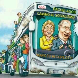 CleoIdol's tweet photo. Hoy un aniversario más del #Transantiago. 
Papá Ricardo lo fecundó. 
Mamá Michelle lo parió. 

Al final resultó un hijo feo, mal educado, ineficiente, caro y lo peor que lo pagamos NOSOTROS. 

#InfelizCumpleaños #Transantiago https://t.co/FqPSsGWRLe