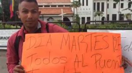 ElNacionalWeb's tweet photo. Venezolanos realizarán una “cadena humana” en la frontera con Colombia https://t.co/44NwDu2Ngg https://t.co/pEP1x2LDRJ