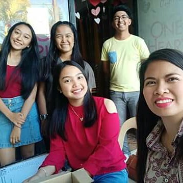 sxssylove_'s tweet photo. gotta keep on serving the Lord❤ #usherettes
@watashikaaai @Heidizeldeleon1 @serenelacorte @CJandamo @feurinepein https://t.co/2R5lO4Z0SK