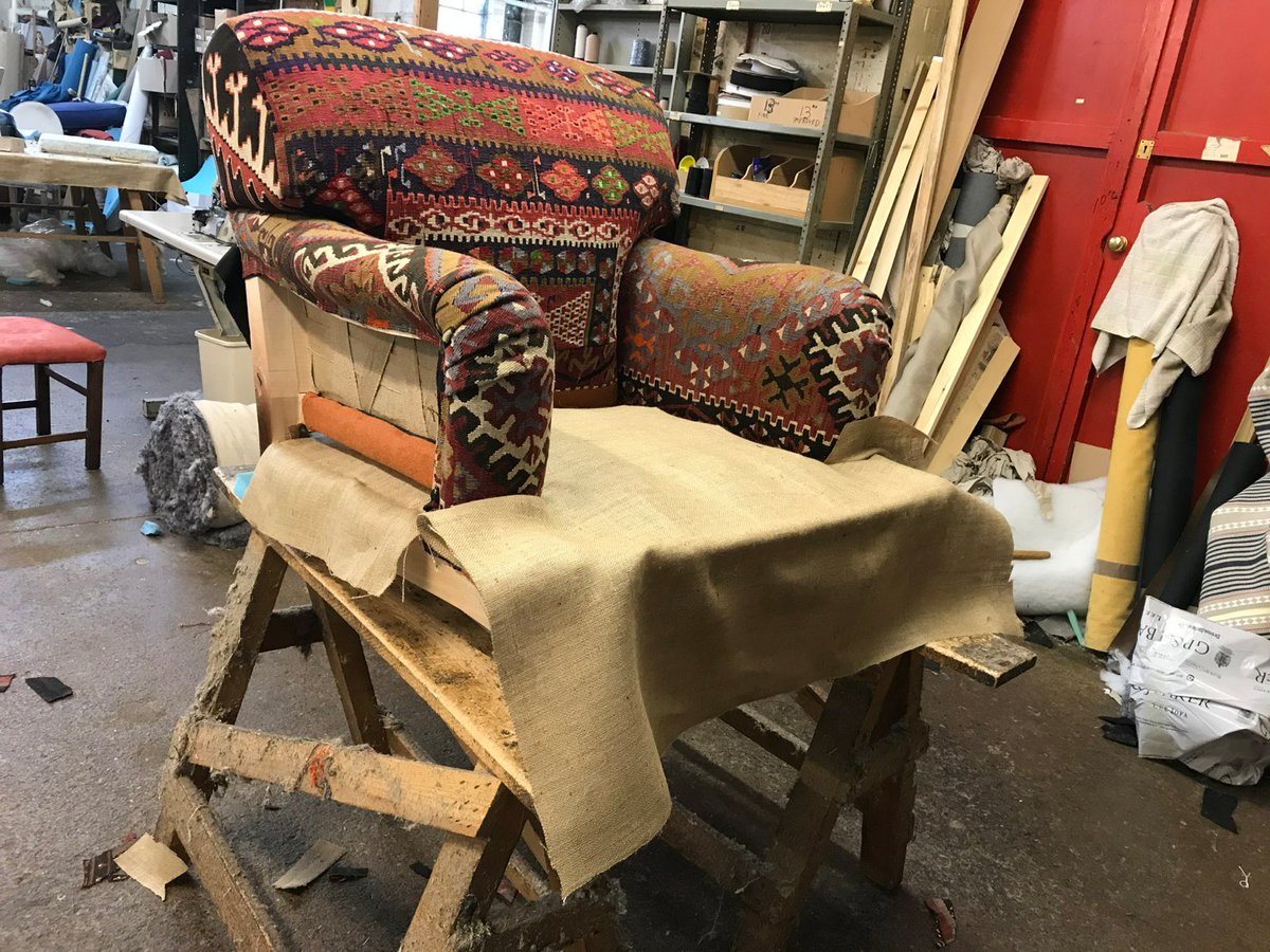 LeatherChairsUK's tweet photo. Nearly ready ! #kilim #kilimupholstery #traditionalupholstery #turkishkilim #leatherchairsofbath #onthebench #bath https://t.co/klQDy9Izo8