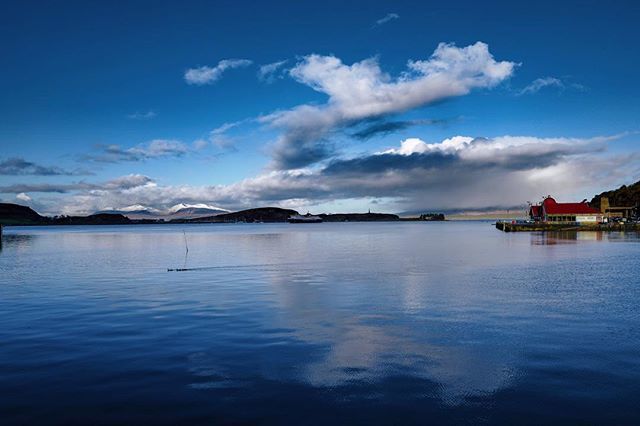 joelafferty's tweet photo. Beautiful day as Cal Mac boat sails into Oban with snow covered mountains of the Isle of Mull in the background.
.
.
.
.
.
#leicaq #vsco #mountains #landscape #scotland #beautifulscotland #magicalscotland #Argyll #Oban #CalMac #beautyofnature #visitscotl… https://t.co/xV0eOBRPbC https://t.co/TlXGUVn7yG