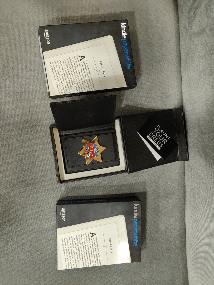 raunak_1000's tweet image. Got amazon kindle in #opensourceconference @opensource_conf really happy😀😀😀