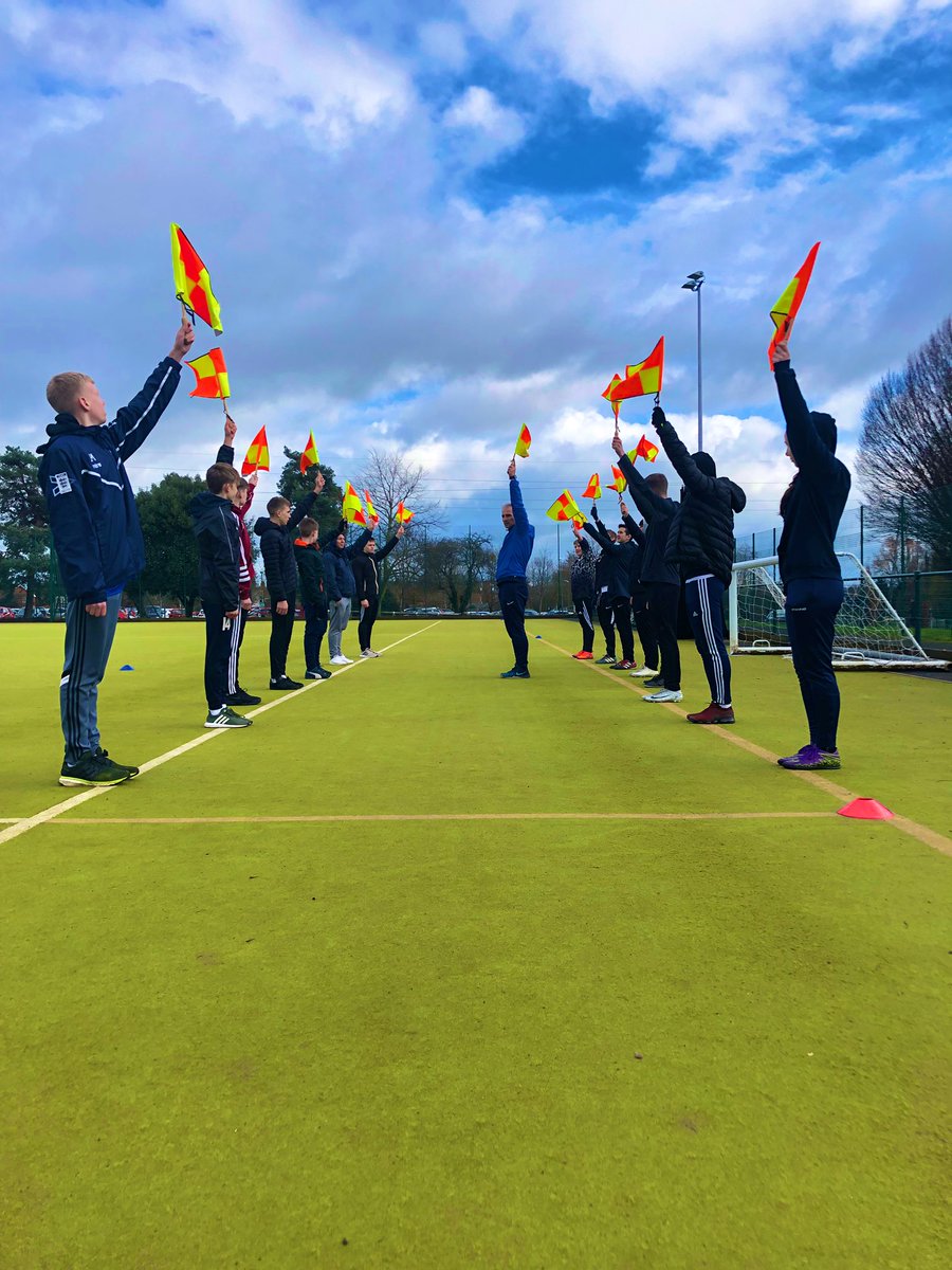 ⚫️ TRAINEE REFS ⚫️

Day 2 of the <a href="/WorcsFA/">Worcestershire FA ⚽</a> referee course is well underway at the University of Worcester. 

Assistant Referee technique 🚩⬇️