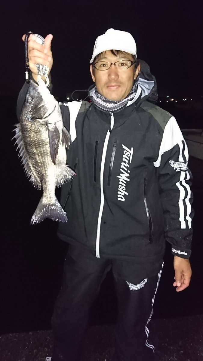 ふくさん 今日は寒かったですわ 清水港 紀州釣り ダンゴ釣り チヌ釣り クロダイ釣り チヌ クロダイ 永易 ウキ