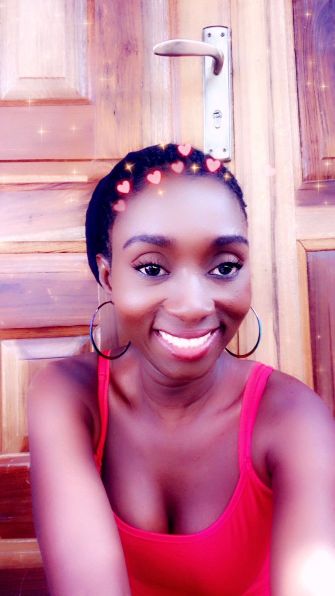 Sending u Sunday smiles... #happysunday!!! 💋🧡💜❤️💕
#manye1album bless🙌🏿😊🙏🏿