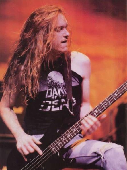 Happy birthday to the late Cliff Burton. Thank you for making me love the bass guitar 