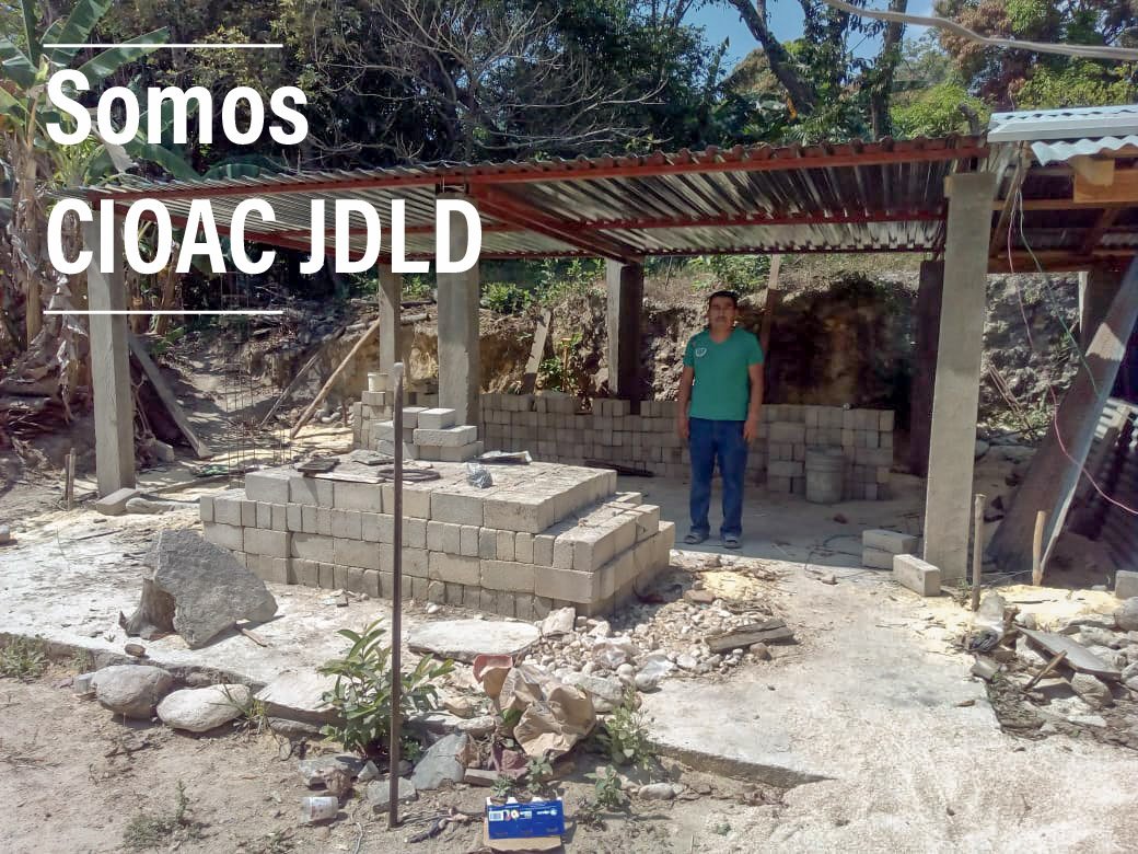 CIOAC_JDLD_NAL's tweet photo. Gracias al esfuerzo de todos nuestros compañeros y a su gestión en el 2018, familias de #campesinos de #Oaxaca ya pueden contar con un techo de vivienda más digno.
#ContigoSomosCIOACJDLD
#CIOACJDLD
56 Años de lucha
#LoloLópezVive
#ZapataVive https://t.co/JQURPhGPLX