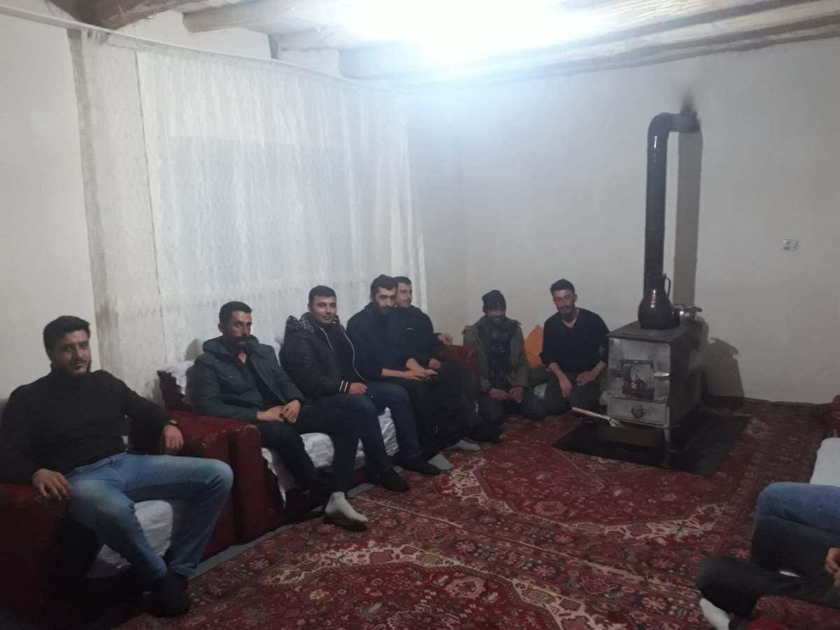 tatli_kadri's tweet photo. Bugün kalaç ailesini ziyaret ettik bize gostermis olduklari misafir perverlikten dolayı teşekkür ederiz #Rterdogan #MemleketİşiGönülİşi #Akparti #Rustuzeydan #Teomanzeydan #Emrullahgur #Nacibilici #cumhurdemir #cevatsaydas https://t.co/7cv6IucdQs