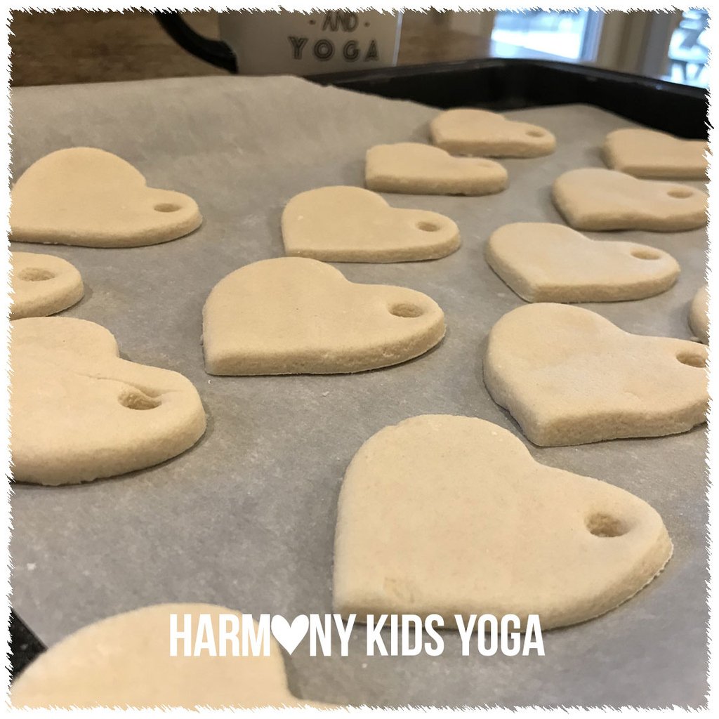 A sneak peek into our Valentine's Studio Classes this week
.
.
#harmonykidsyoga #hky #kids #mindfulness #yoga #langley #fortlangley  #mindfulnessinschool  #kindness #february #selfcare #valentinesyoga #valentinesday #valentines #studioclasses #harmonystudio #harmonyyogastudio