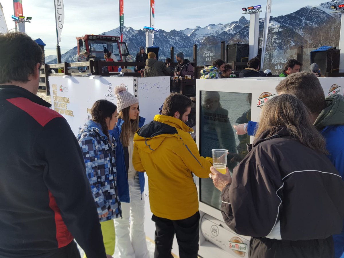 InnovaPOS's tweet photo. Impresionante Smart Vending de @InnovaPOS fabricada para la agencia TRO para la acción de activación de marca de la cerveza San Miguel en Formigal. https://t.co/9AO9Vk6AiW