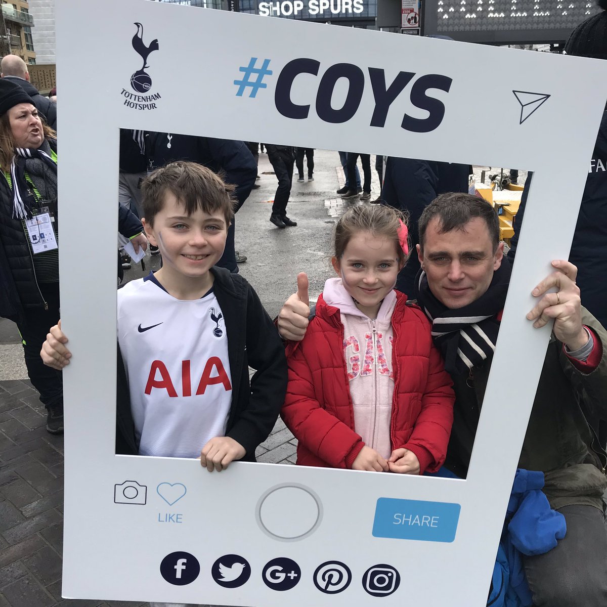 marksimonharvey's tweet photo. #COYS #incontention https://t.co/Kj3utQrfcU