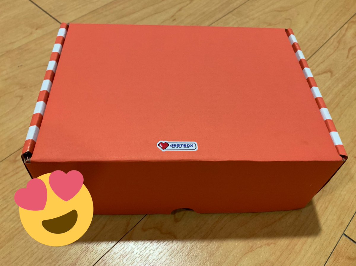 RikkAte's tweet photo. ไปรับ #JUSTBOX มาละล่ะ ถือว่าได้สนับสนุนเจ้าปัญฮะ ของ��่ารักดี :) #JUSTPUN #PunBNK48 https://t.co/s1DISs7Vel