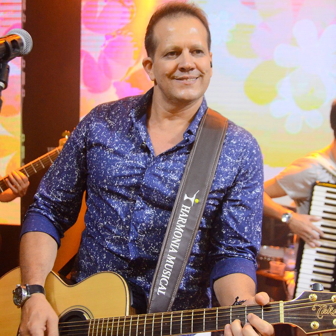 Moçada, cantar e tocar é bom demais da conta! 🤠🎤