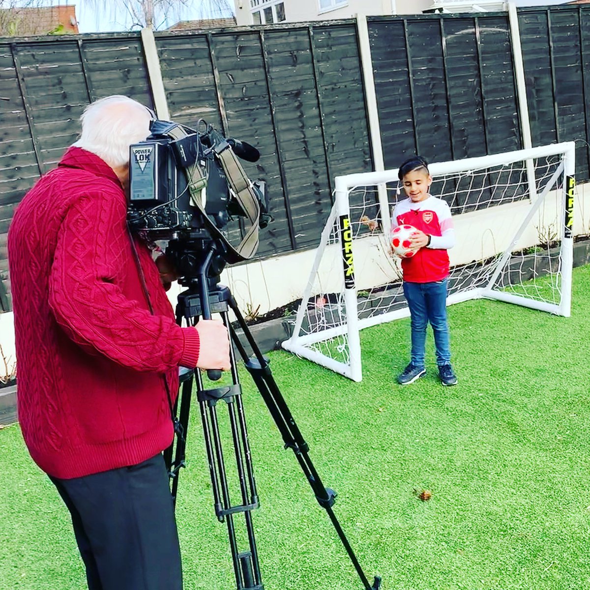 mikeypoulli's tweet photo. Some more filming ๐ฅ๐บ๐ซ๐จ๐พhopefully someone will see this who can help me ๐๐ผโ๏ธ #rodconedystrophy #rareeyedisease #blind #raiseawareness https://t.co/bjreeET1BY