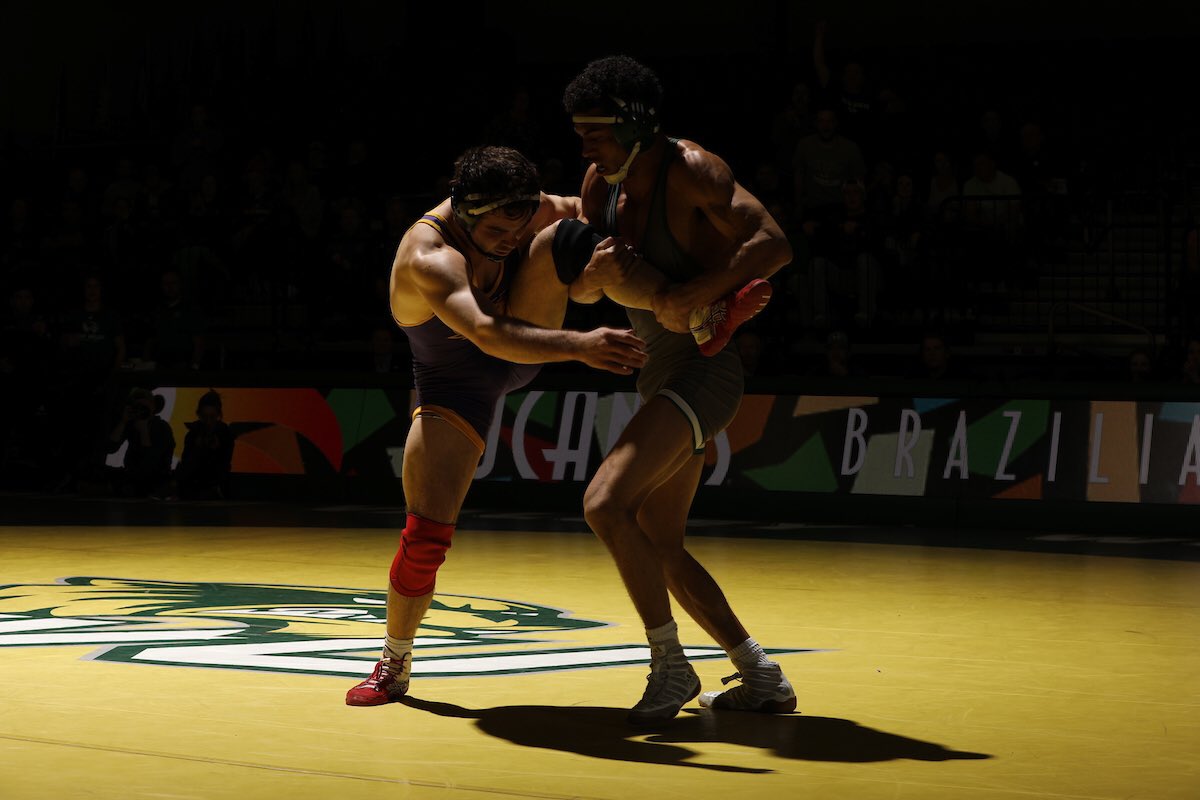 uvu_president's tweet photo. Our @UVUwrestling Wolverines give it their all at every match. They inspire me to also give my all and come to @UVU every day with my best thinking, best energy, and best self. So proud of these young men💚💚💚 @GoUVU https://t.co/GOIizWj5WH