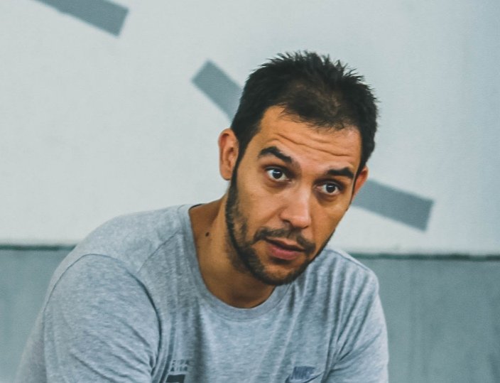 AcademiaVictorClaver tweet media