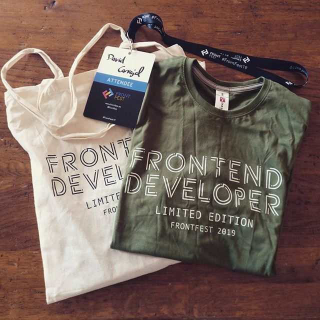 davcd_'s tweet photo. Gran sábado de frontend en el #frontfest19 https://t.co/M2el8xhTBF https://t.co/Hjw84f7GGK