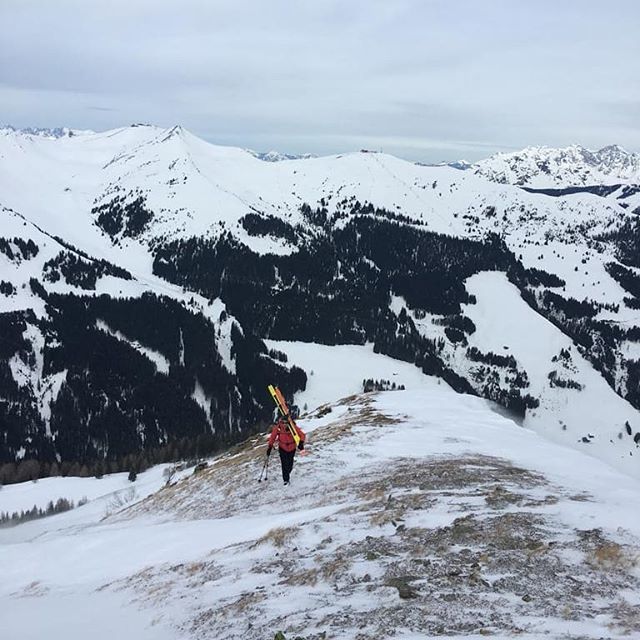 ZellSelect's tweet photo. Taking a walk on the windy side... #skinning #skiing #ski #outdoor #nature #natureisbliss #mountains #winter #homeoflässig #saalbach #zellamsee #salzburg #austria #bff #friendswillbefriends #urlaub #zellamsee #zellselect #hotels https://t.co/IB3vPXcceG