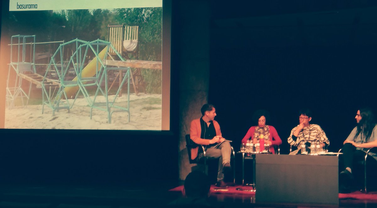 delcampoalcole's tweet photo. @basurama explica su trabajo de intervención artística en la Biennal #CiutatiCiència en Barcelona con la @fdnc_es y @bcn_ajuntament https://t.co/Nmxh6O3kQL