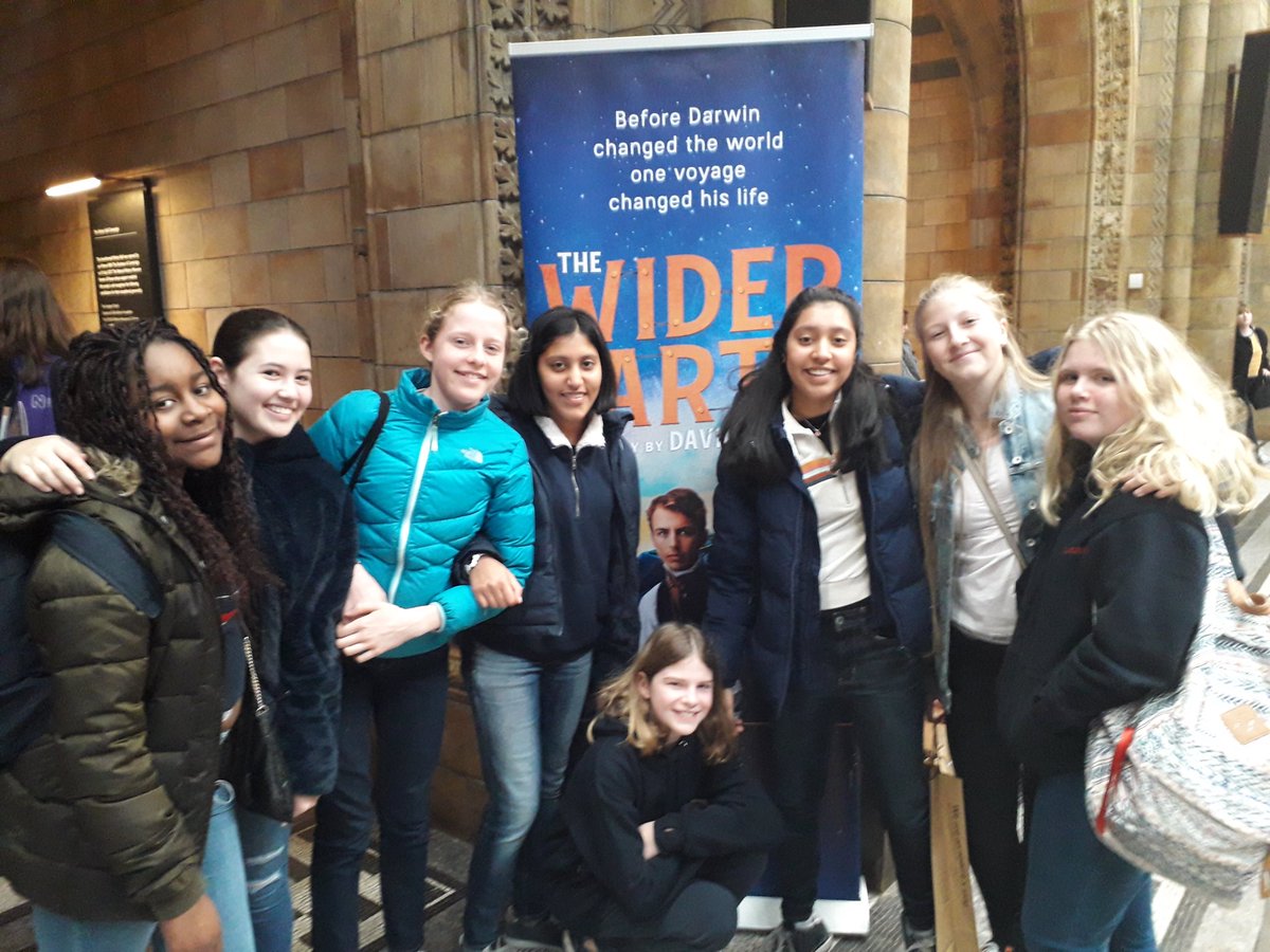 WycombeWeekends's tweet photo. About to watch The Wider Earth at the Natural History Museum! #WeekendsAtWycombe #iloveboarding https://t.co/qU3li37wPv