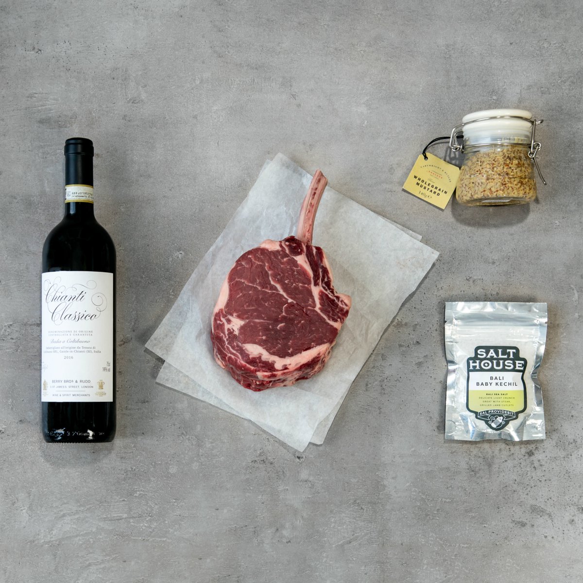 farmisonUK's tweet photo. Our Cote De Boeuf Devotees Box includes a whopping 90-day dry-aged Côte de Boeuf and the unstoppable Tuscan Chianti Classico by Badia a Coltibuono. There couldn't be a more appropriate wine, chosen by @berrybrosrudd to be paired with this box. Shop now: https://t.co/rUA0EhAo17 https://t.co/2hGCiBZ6eV