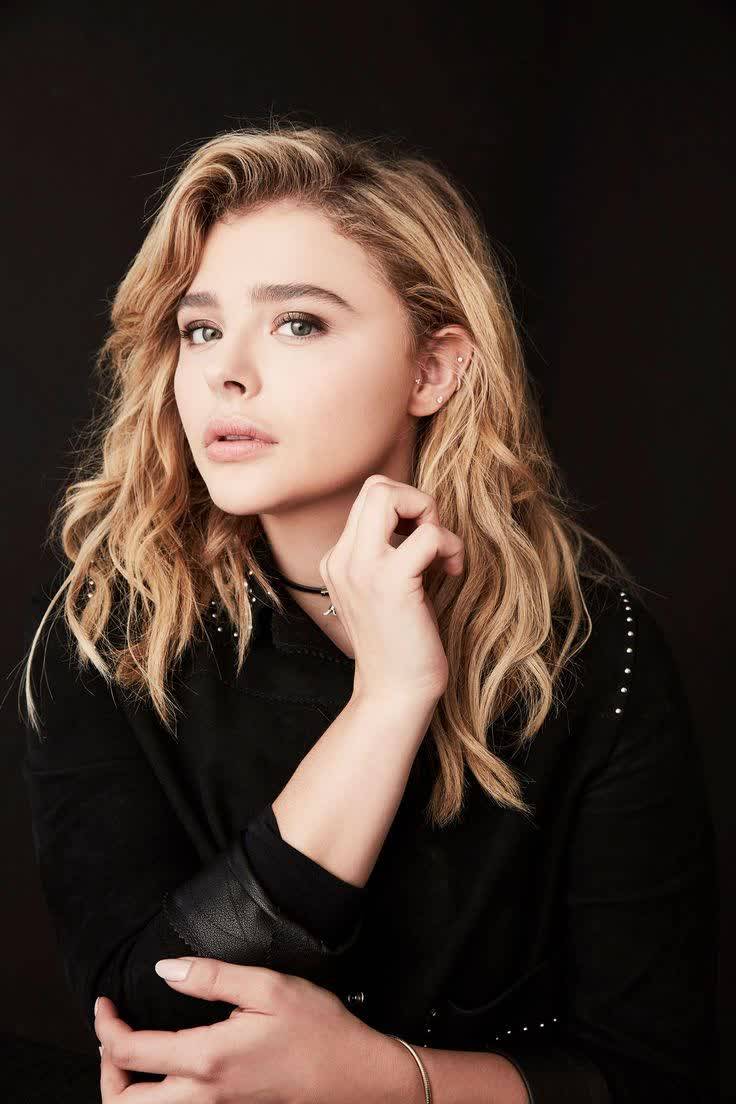 Happy birthday to Chloe Grace Moretz! The American actress turns 22 today. 