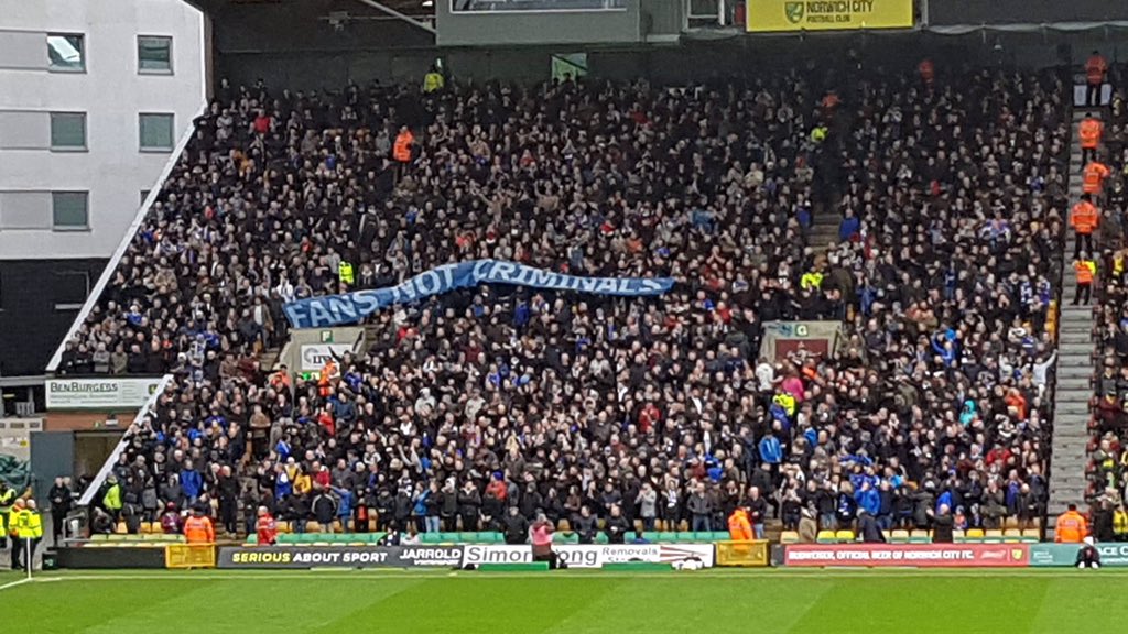 rossmediauk's tweet photo. #ITFC fans 👏💙 https://t.co/eJfYdXcL9G