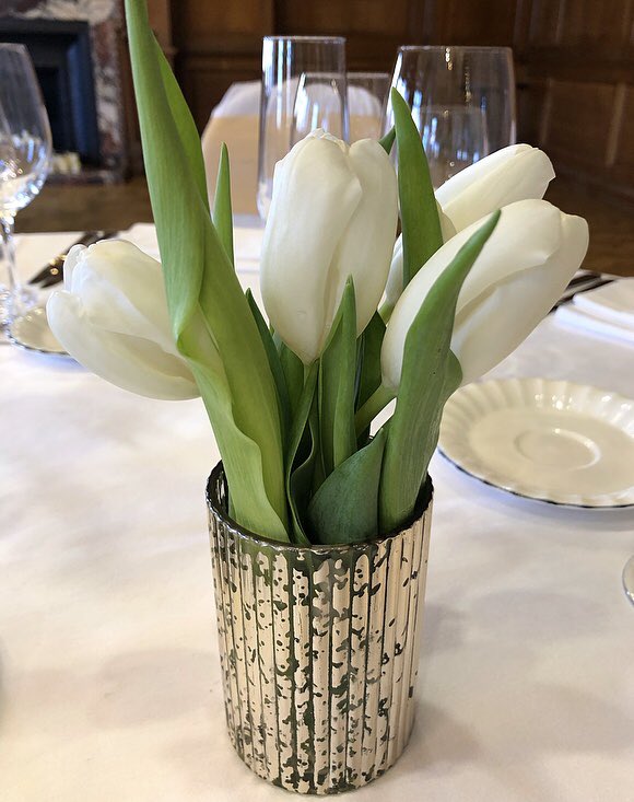 C E L E B R A T I O N S🎈 

A special birthday party lastnight and what better way to celebrate than a super elegant dinner party at @TheGrandYork !
Happy Birthday Pauline!! Hope you had a brilliant evening xx
#birthday #event #events #eventdecor #stylist