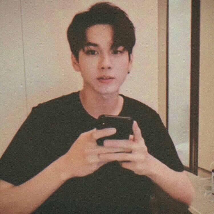 ดิน tweet media