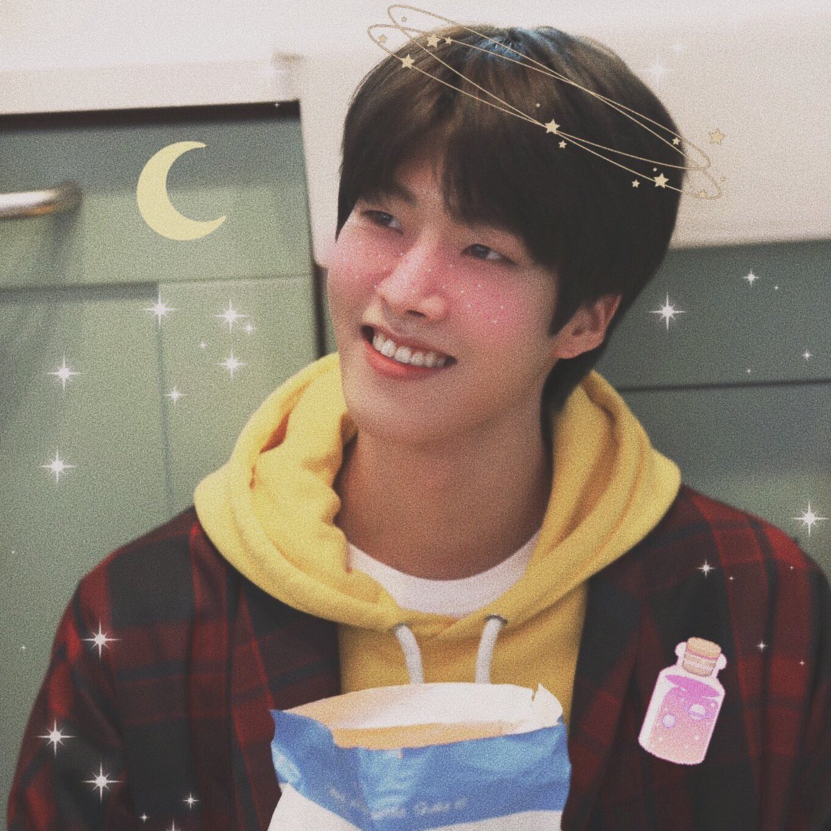 mochigolcha's tweet photo. happy birthday daeyeol !!
thank you for never giving up. thank you for being such a great leader and always guiding our boys.
never lose that bright and strong spark of youth inside you 🌟

꒰ #우리들의_황금리더_생일축하해
#HAPPY_DAEYEOL_DAY #GOLDEN_CHILD #골든차일드 ꒱ https://t.co/MrXIoqjVLY
