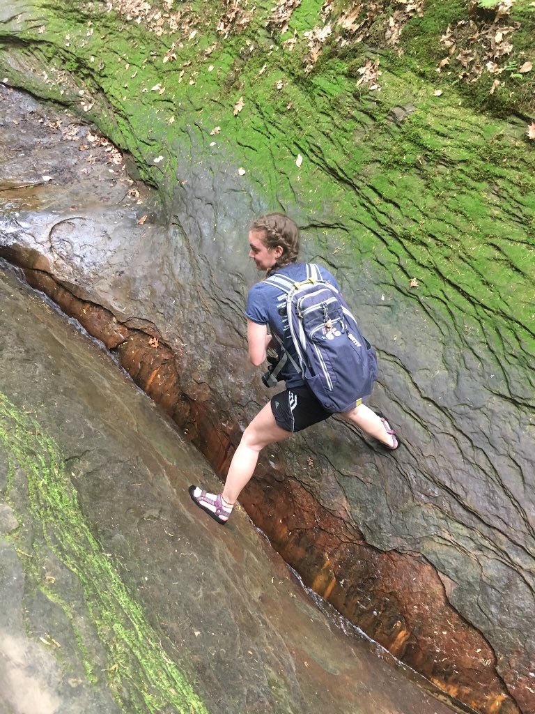 _delaney9's tweet photo. happy birthday to my favorite person to hike with!! love ya lots @oliviaaa_ruthh ! 💛💛💛 https://t.co/Bl3o21ryxu