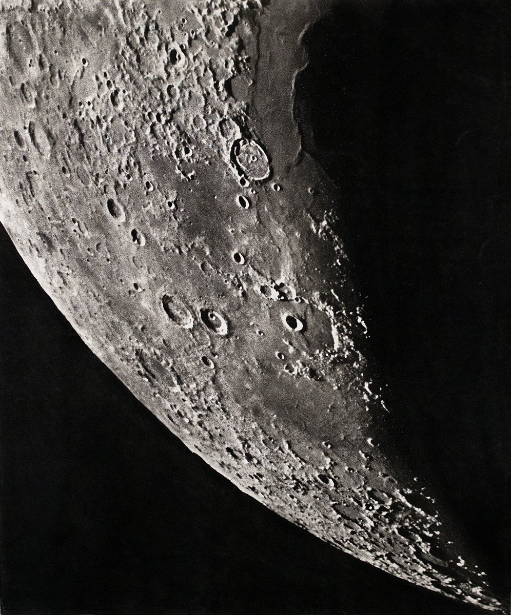 HudsonRivMuseum's tweet photo. Today, Sun. 2/10, 1:30pm! Explore "A Century of Lunar Photography and Beyond on a special tour with Planetarium Manager Marc Taylor, who curated the show. See   images captured by 19th–21st century astronomers, astronauts like #NeilArmstrong, &amp; more. @Hastings10706 #HRMMoon https://t.co/a3ahx0Olzp