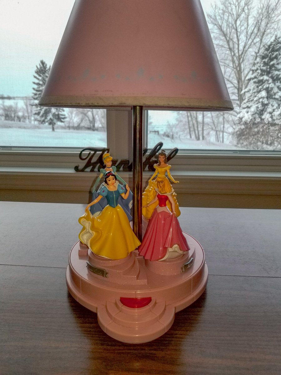 AnnaNicole777's tweet photo. I had a lamp like this growing up, but the music and other features had stopped working, leaving just a boring lamp. My boyfriend just surprised with this lamp, he found it on Ebay and it works just like new. How am I so blessed 💙 https://t.co/E6c3YSTO23
