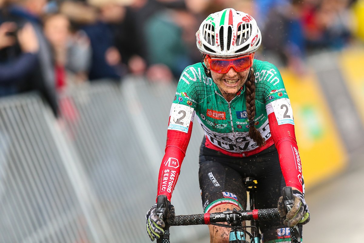 📰 Verslag Superprestige Hoogstraten 👇👇👇

6️⃣ Sterke wedstrijd en zesde plaats voor <a href="/bikereva/">Eva Lechner</a> 
😤 Pechdag voor onze mannen: <a href="/bosmanswietse/">Wietse Bosmans</a> en <a href="/MerlierTim/">Tim Merlier</a> moeten na tegenslag opgeven

🌐 creafin-tuvsud.be/nieuws/2019-02…
📷 <a href="/Photopressbe/">Peter Deconinck</a>