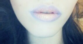 FoxilyAvon's tweet photo. Did this lip look with Avon's mark. epic lipstick in shade enchanted and powder :) and the other pic is enchanted on its own #lips #makeup #lipstick #ombre #ombrelips #pout 

Shop now at https://t.co/vPEbavzsik https://t.co/xwA7MG63q4
