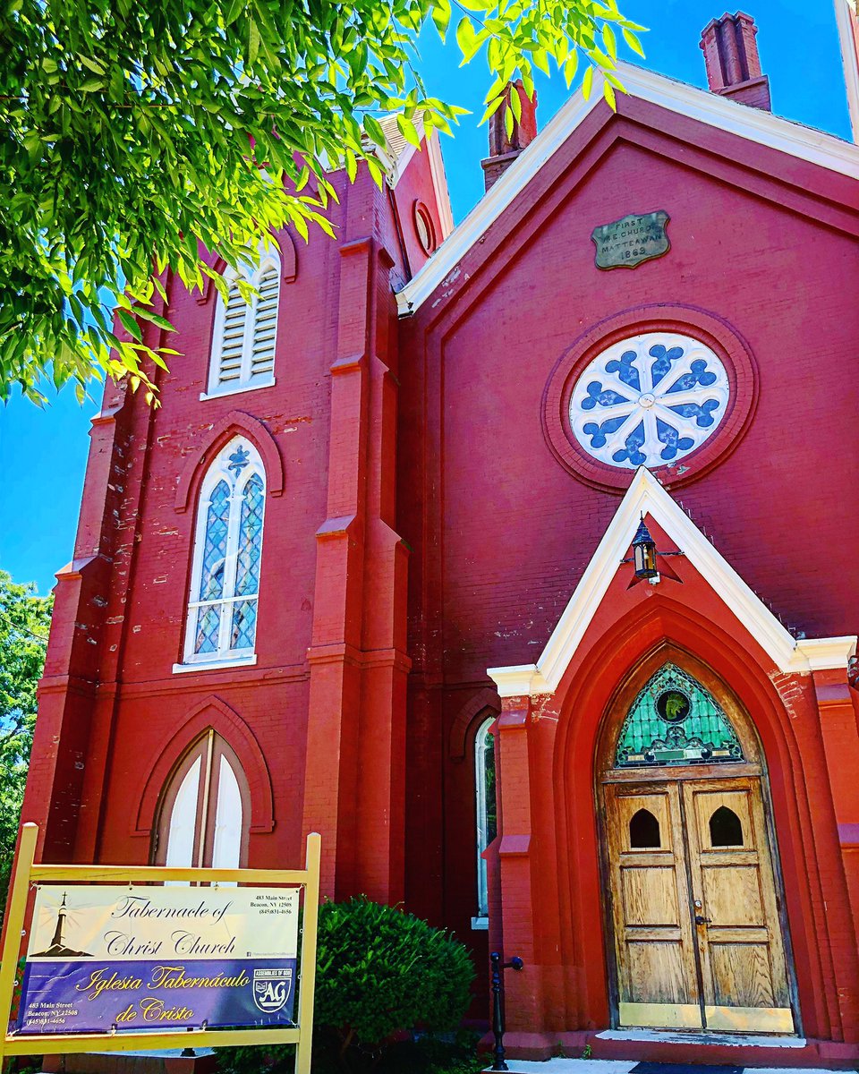 shrinecrawl's tweet photo. Tabernacle of Christ Church. 
Beacon, NY. 
#shrinecrawl #shrine #religion #religious #interfaith #beacon #beaconNY #trees #church #skychasers #tabernacle #christian #christianity #jesus #jesuschrist #iglesia #iglesiatabernaculodecristo #tabernaculo #iglesiatabernaculo #jesucristo https://t.co/aGvQi6TAbP