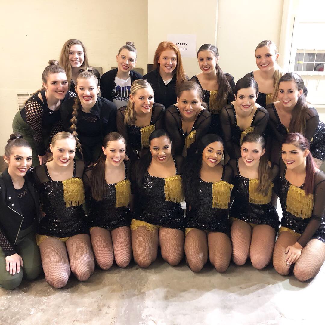 We had a great time at the MSU Sugarbear Invitational in Springfield over the weekend! The team placed 2nd in Jazz, and 2nd in Hip-Hop! Emily placed 8th, Auriell placed 7th and Kinnedy placed 5th in their senior solo division. Way to go ladies! Only 12 days until Nationals! 💜💪