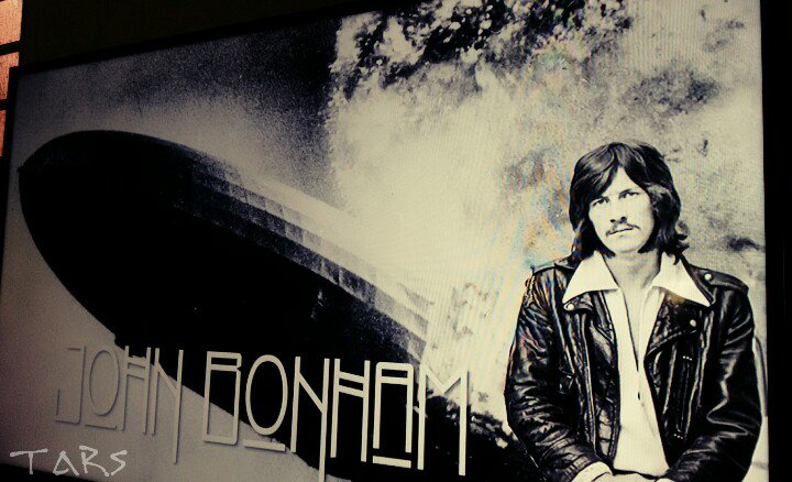 TARS_9000's tweet photo. #InMyTVNow...

#JohnBonham
#TheMaster https://t.co/tVZroEbNY6